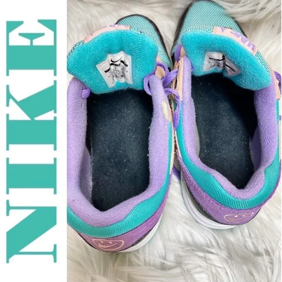 LIMITED EDITION NIKE AIR MAX Have A Nike Day Smiley Face, Women’s 9