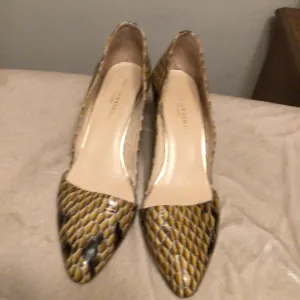 LOEFFLER RANDALL snake skin shoes SZ 9