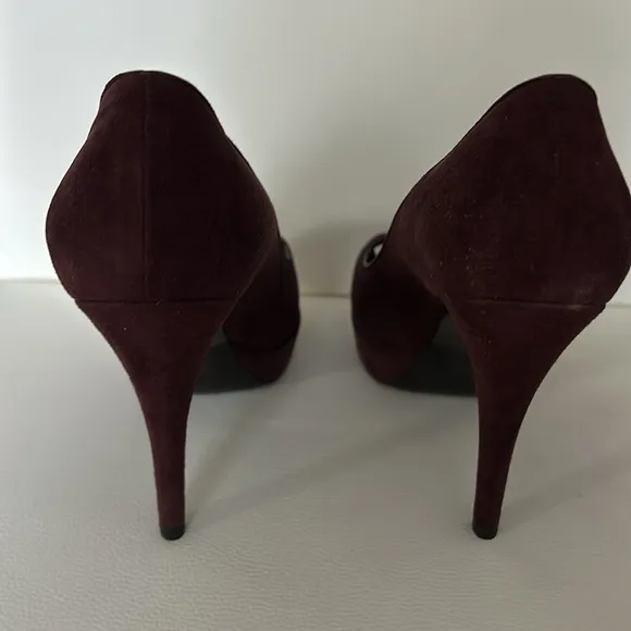 Louis Vuitton Chelsea Open Toe pump vintage
