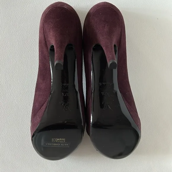 Louis Vuitton Chelsea Open Toe pump vintage