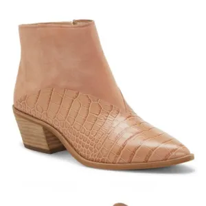 Louise Et Cie Vada Demure Tan/Pink/Nude Suede Leather Ankle Boots size 8.5