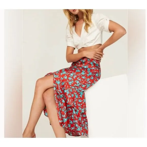 Love, Whit. By Whitney Port Red Blue Floral midi Skirt Size Large