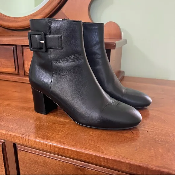 M Grigiarancio  Black Leather Ankle Boots