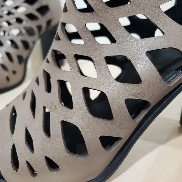 M4DE Chic Cutout Heeled Sandals Sz 8 Taupe Heel Open Toe Ankle Bootie