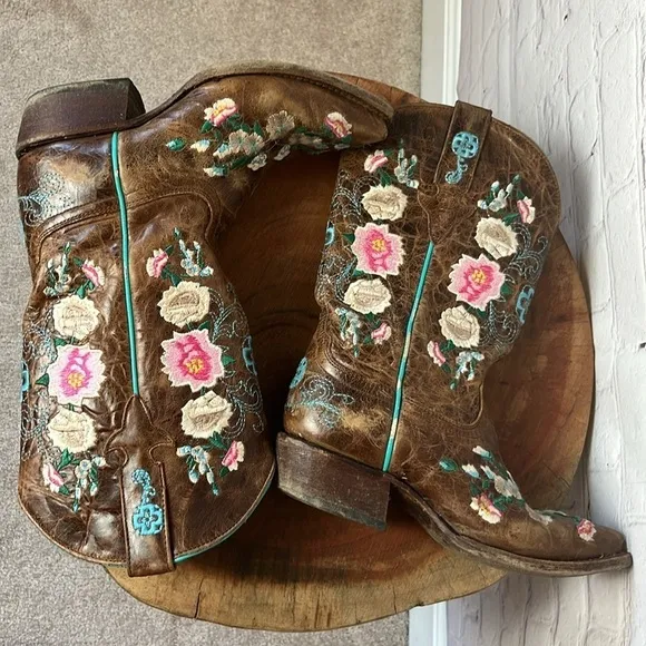 Macie Bean Honey Bunch Boots