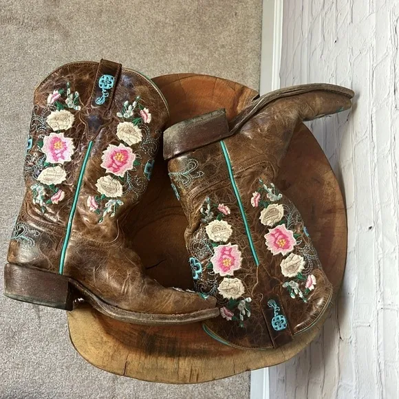 Macie Bean Honey Bunch Boots