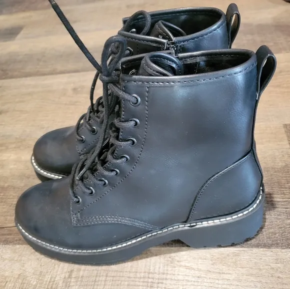 Madden Girl Women's Black Lace-Up Ankle Boots