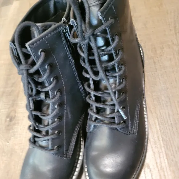 Madden Girl Women's Black Lace-Up Ankle Boots