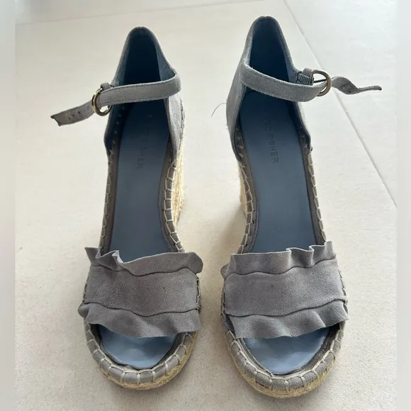 Marc Fisher Kandria Blue Suede Ruffle Open Toe Wedge Espadrille Sandals Size 8.5