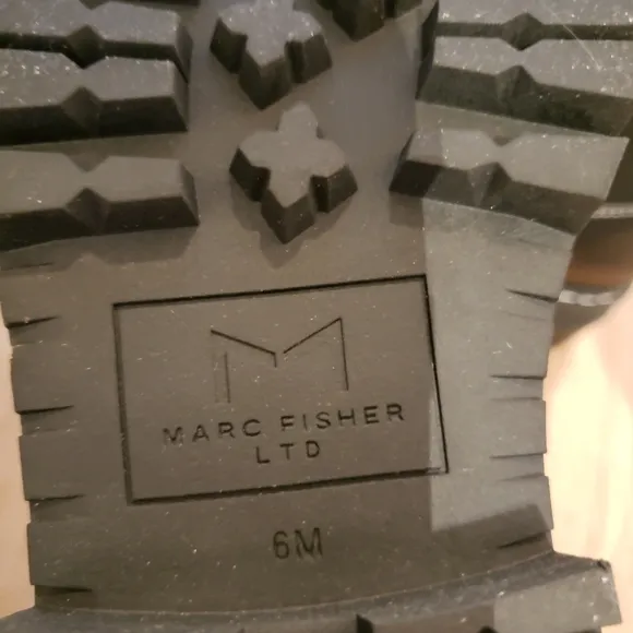Marc Fisher Patrick lug sole booties in black women's shoes size 6