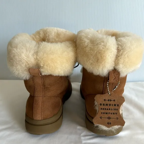 Mark Nason Apres - Sherpa lined, lace up tan boots.  Women’s size 7