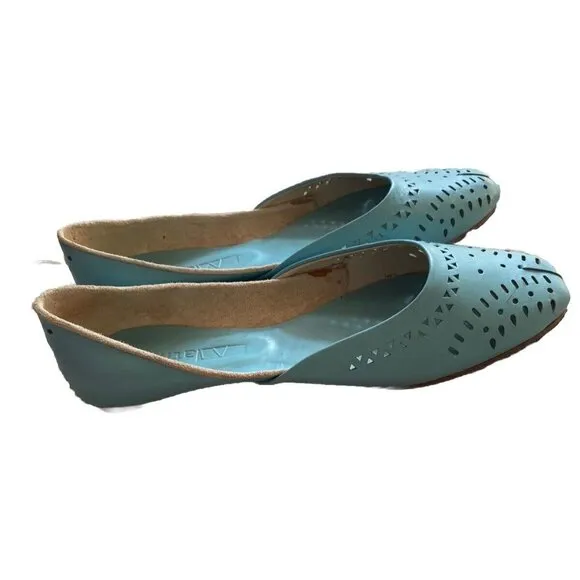 Matiko Shoes Ballet Flats Slip On Light Blue Leather 38.5 / 8.5 Turquoise
