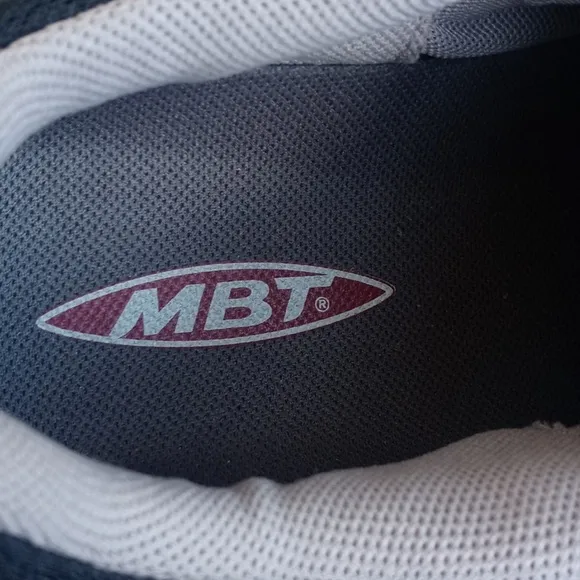 MBT Women’s Toning Athletic Shoes 39 (8-8.5) Black Suede &amp; Mesh Running Shoes