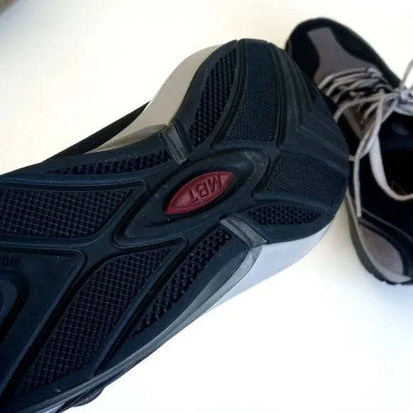 MBT Women’s Toning Athletic Shoes 39 (8-8.5) Black Suede &amp; Mesh Running Shoes