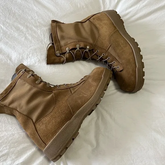 McRae Army Combat Boots Temperate Weather Gortex Size 12.