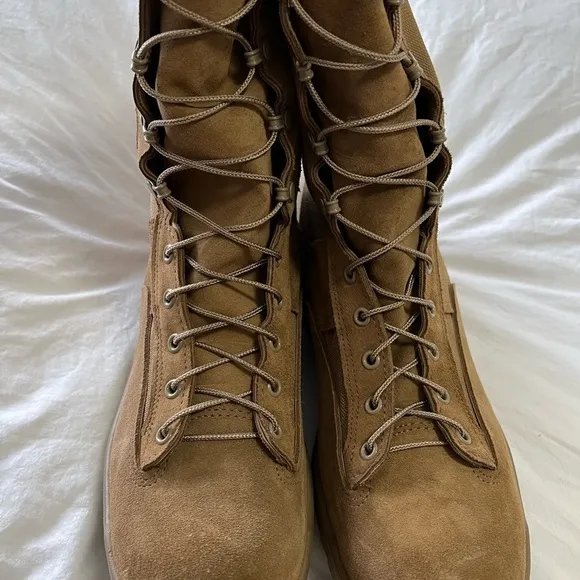 McRae Army Combat Boots Temperate Weather Gortex Size 12.