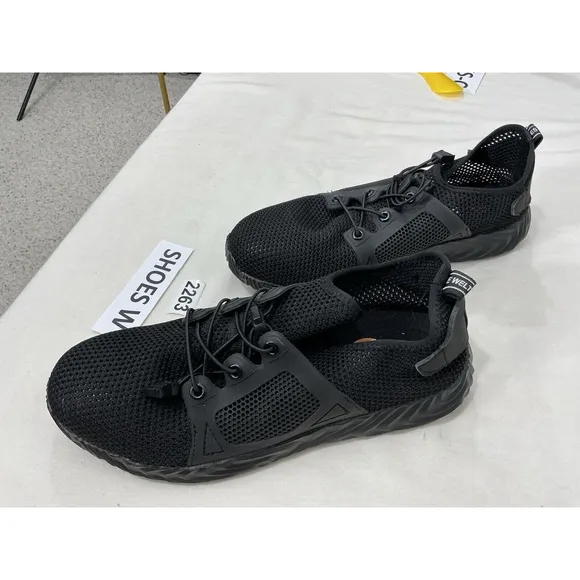 Men’s Adidas Die Weltmarke Mit Den 3stripes 45 (10.5) Black Mesh Shoes NWOT
