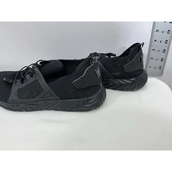 Men’s Adidas Die Weltmarke Mit Den 3stripes 45 (10.5) Black Mesh Shoes NWOT
