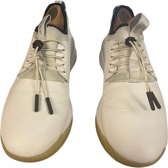 MEN'S BRILLIANT WHITE CLOVE CLASSIC