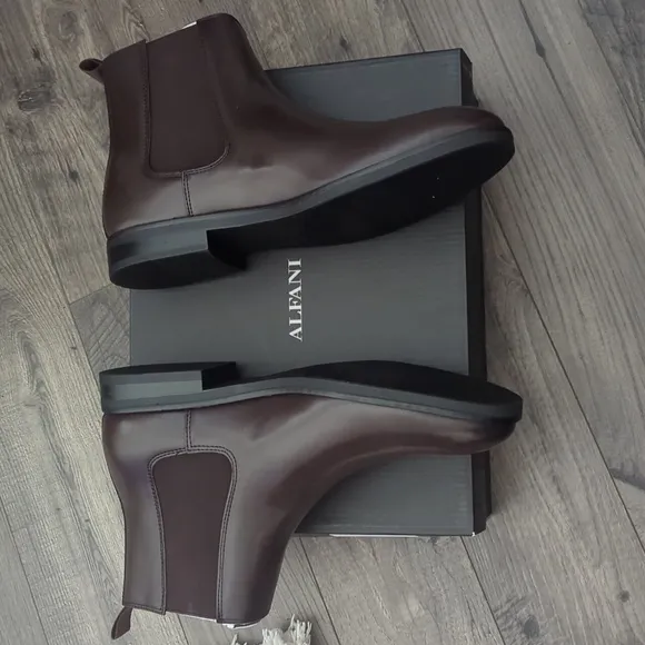 Men's  Brown Leather Chelsea Boots