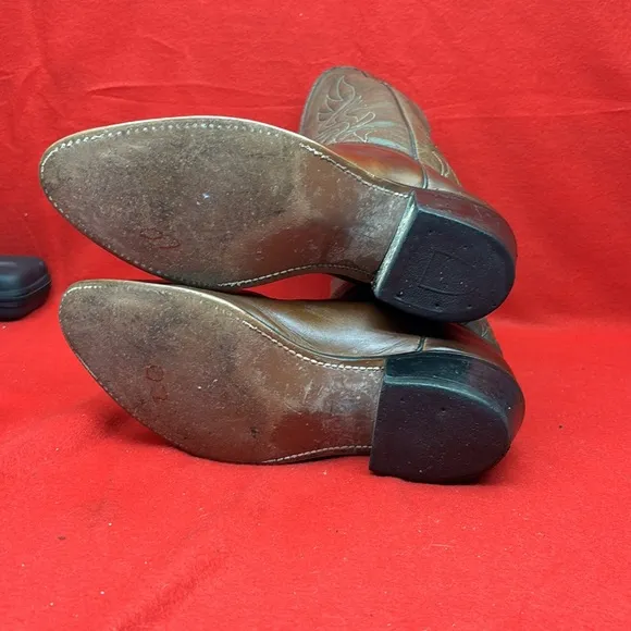 Men's Brown Leather Cowboy Boots SZ 11 box 62