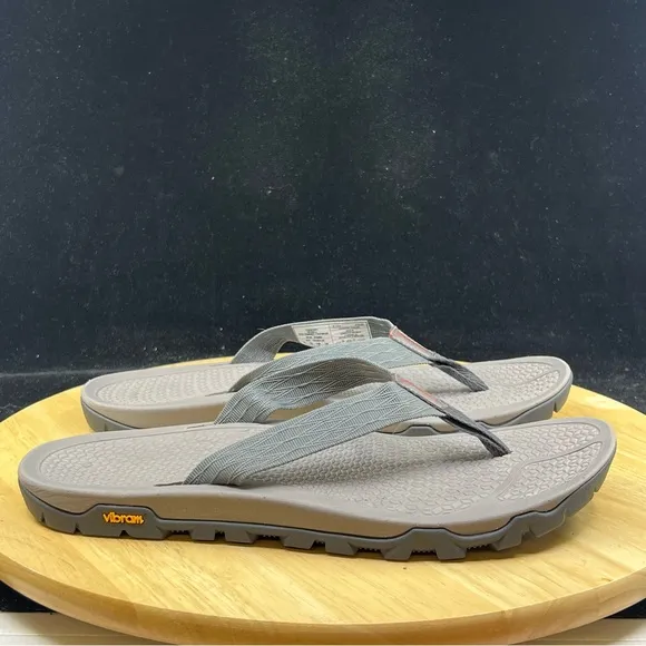 Merrell Sandals Mens Size 10 Gray Flip Flop Slides Vibram Sole Megagrip J135193