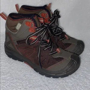 Merrill Capra mid waterproof boys hiking boot size 13