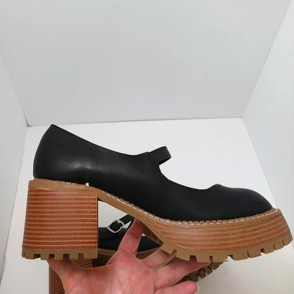 MIA Natania Platform‎ Mary Jane Shoes, NEW, Size 8.5
