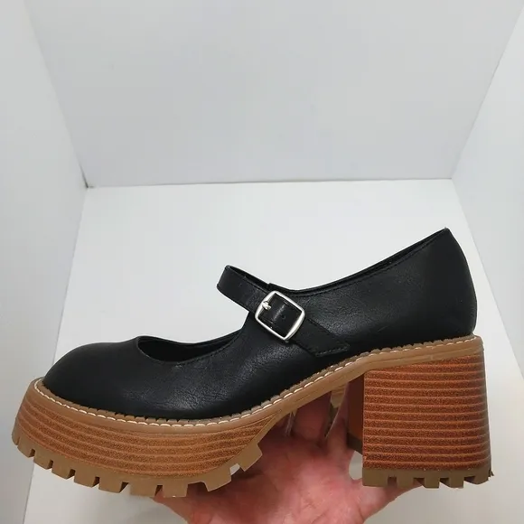 MIA Natania Platform‎ Mary Jane Shoes, NEW, Size 8.5