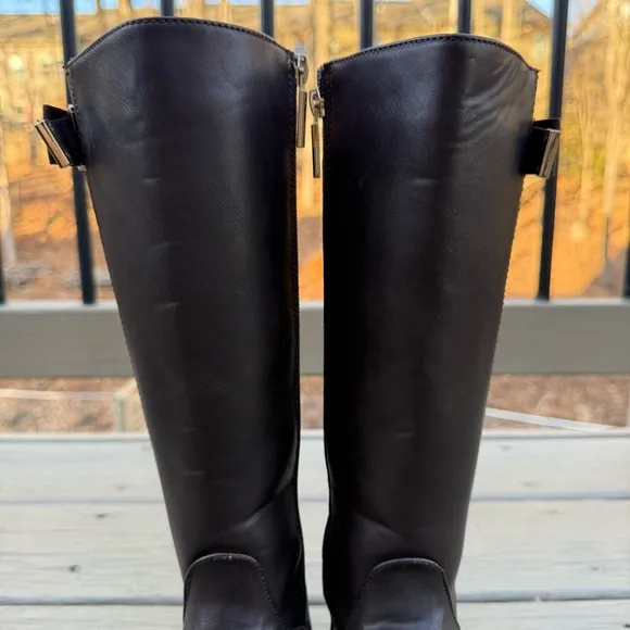 Michael Kors Emma Valley Girls Boots in Brown size 3