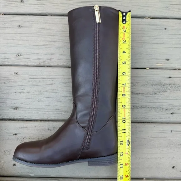 Michael Kors Emma Valley Girls Boots in Brown size 3