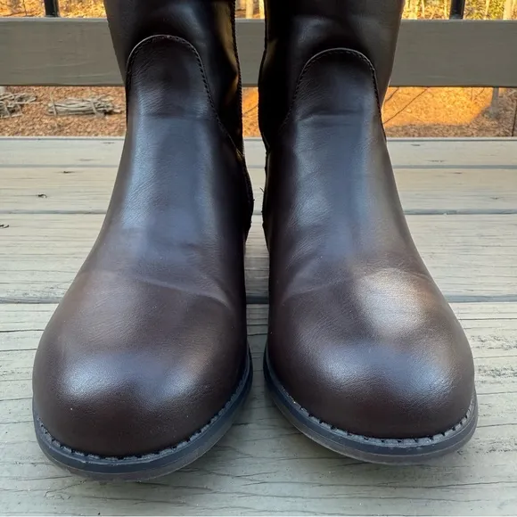 Michael Kors Emma Valley Girls Boots in Brown size 3