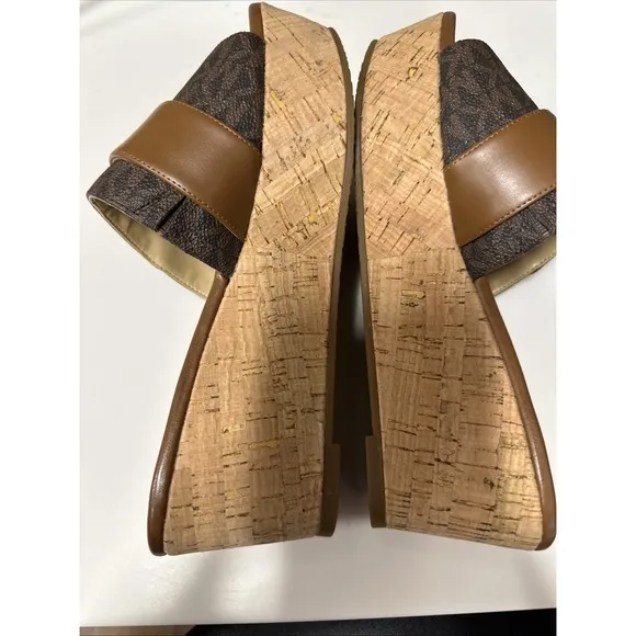 Michael Kors Jilly MK print platform kork slide shoes brown Worn Once sz 7