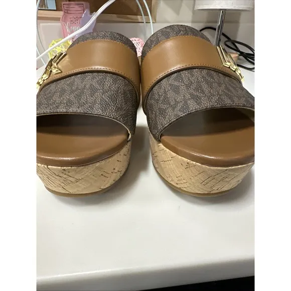 Michael Kors Jilly MK print platform kork slide shoes brown Worn Once sz 7