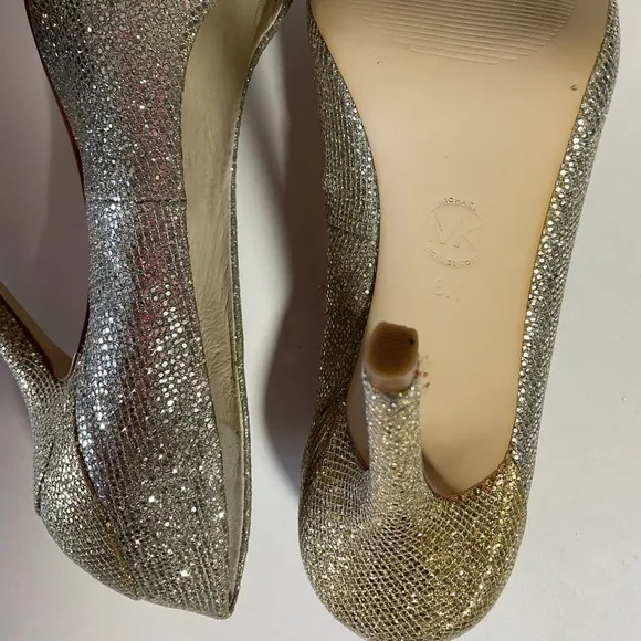 Michael Kors Sinclair‎ Gold Silver Pump Cap Toe - Size 8M Women's Shoes