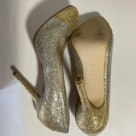 Michael Kors Sinclair‎ Gold Silver Pump Cap Toe - Size 8M Women's Shoes