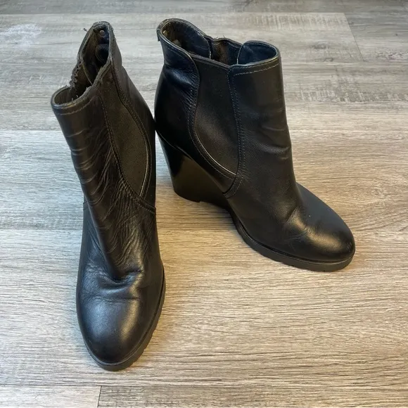 Michael Kors Wedge Boots Black Size 10M