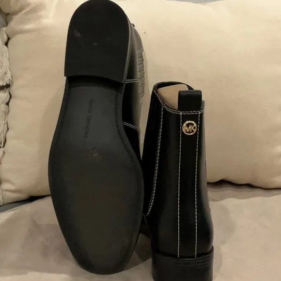 Michael Kors Women’s Black Leather Chelsea Boots