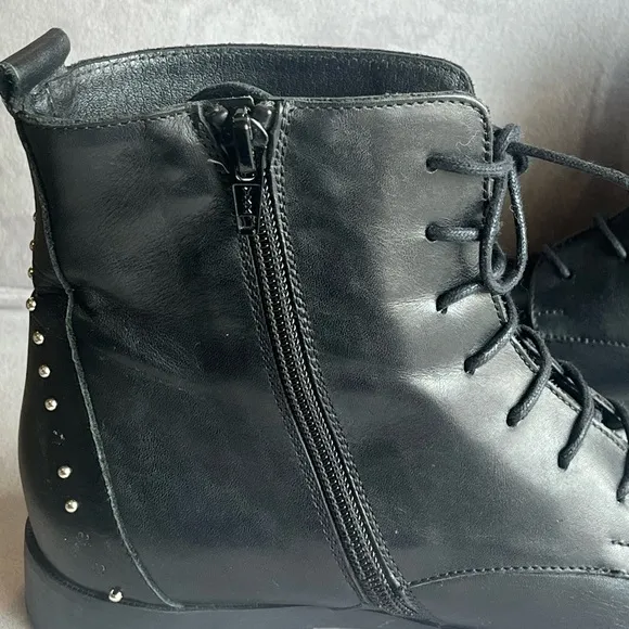 Minelli  Black Leather Boots Minelli women size 7.5 made in Italy
