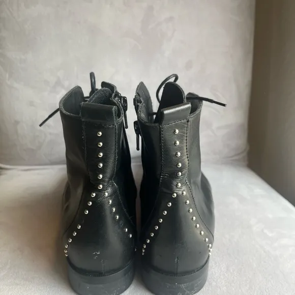Minelli  Black Leather Boots Minelli women size 7.5 made in Italy