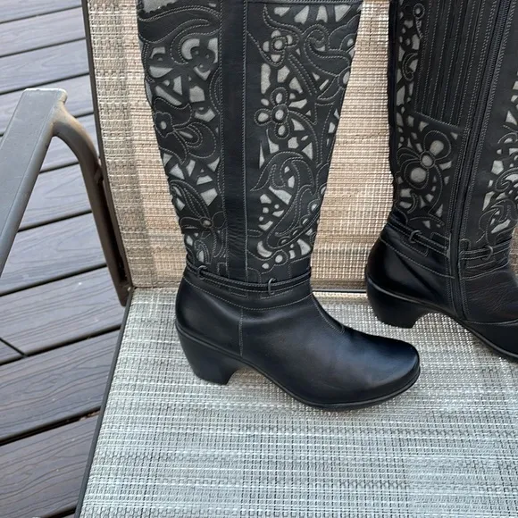 NAOT LADIES BLACK RAVEN BOOTS-8