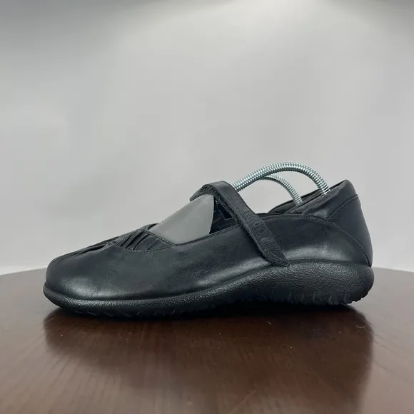 Naot Taramoa Shoes Women's 8 Black Leather Mary Jane Comfort Slip On Flat