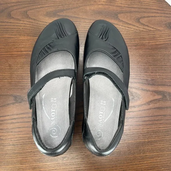 Naot Taramoa Shoes Women's 8 Black Leather Mary Jane Comfort Slip On Flat