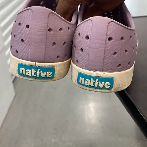 Native Jeffersons shoes, kid size junior 2