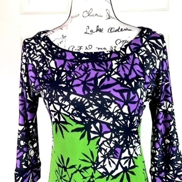 Neiman Marcus by Diane Von Furstenberg Paisley Shift Dress