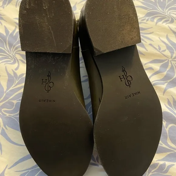 Never worn Nike-air Cole Haan chelsea boots!