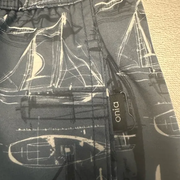 Never worn: Onia Charles Boat Print Men’s Swim Trunks Size XXL