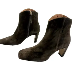 NEW ANTHROPOLOGIE Women's Suede Western Booties Size 10 Side Zip Heel Square Toe