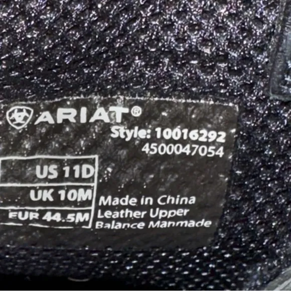 NEW  ARIAT Leather Cowboy Boots in Black Deertan Size 11