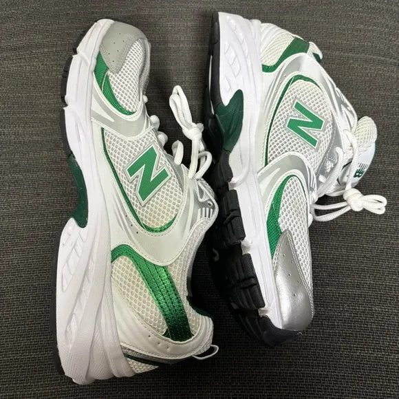New Balance 530 Sneakers-White/Green-Men Size 11